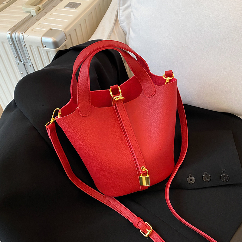Free shipping designer Cream Yellow Basket Bag for Women 2025 New Luxury Niche High-end Commuter Handbag Crossbody Bag Bucket Bag