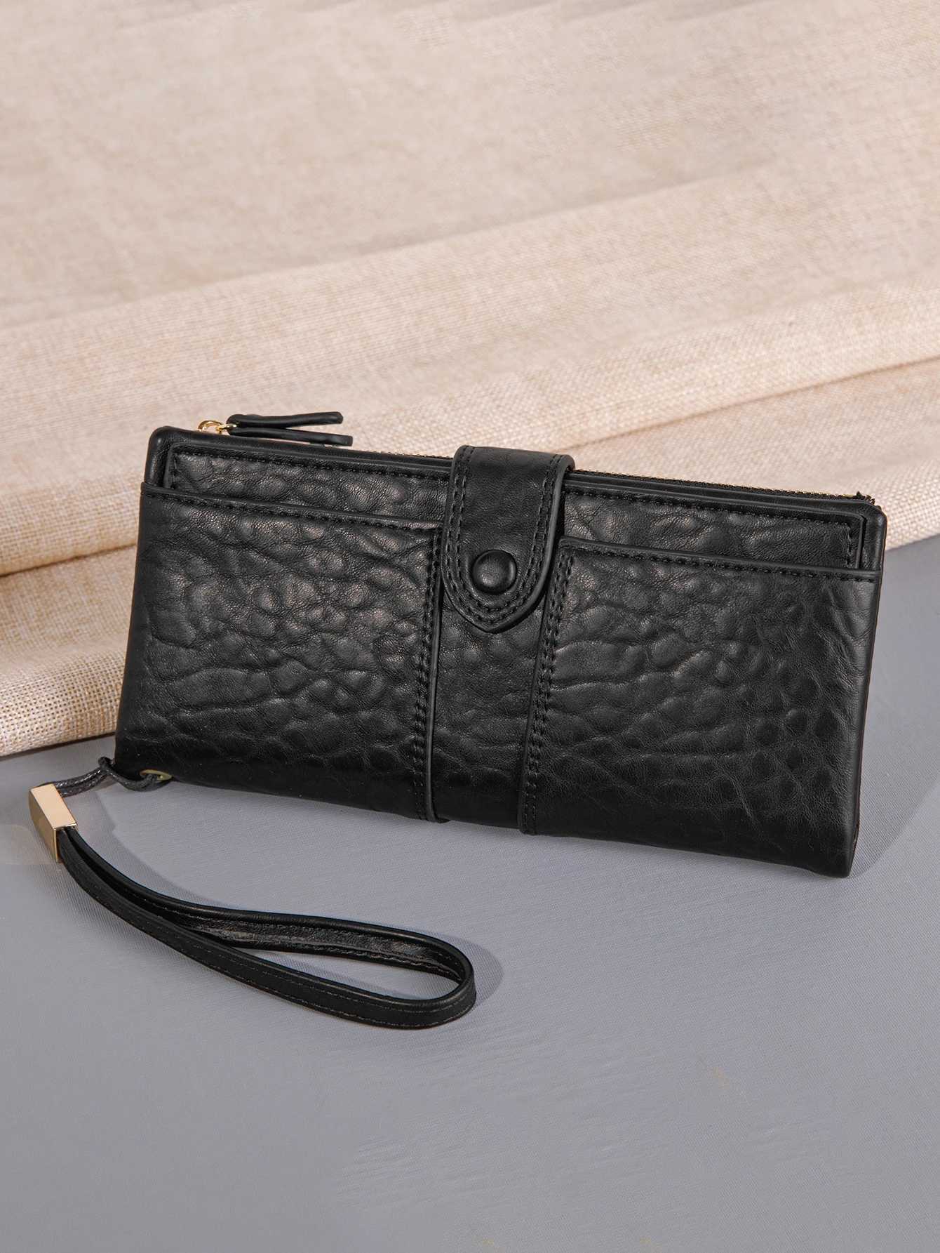 Minimalist Buckle Double Fold Mens Wallet LG Wallet with Dual ID Identity Window and Wrist Strap Y250707