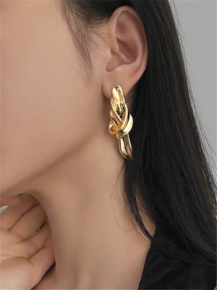 European and American knotted metal earrings for women fashion light n temperament earrings 250701