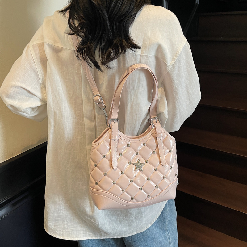 Free shipping designer Quilted Underarm Bag for Women 2025 New Trendy Light Luxury Niche Bucket Bag High-end Feel Shoulder Bag Crossbody Bag