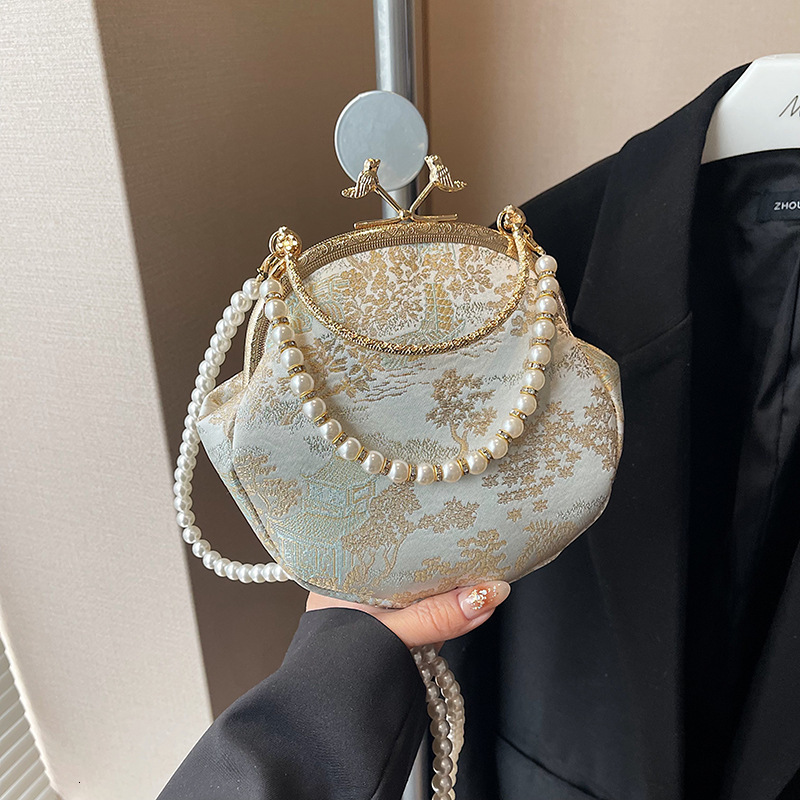 Free shipping designer New Chinese Style Pearl Fashion Handbag for Women National Style Fashionable and Elegant Niche Design Shoulder Bag Crossbody Ba