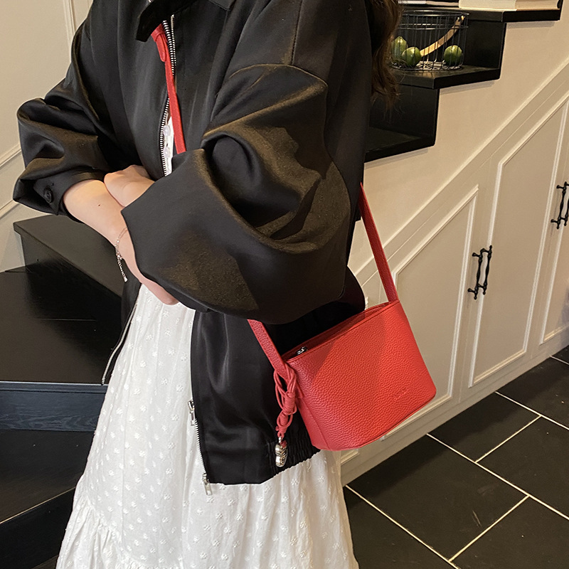 Free shipping designer Summer Super Hot Small Boat Bag for Women 2025 New Colorful Hourglass Bag Casual Versatile Shoulder Bag Crossbody Bag Small Bag