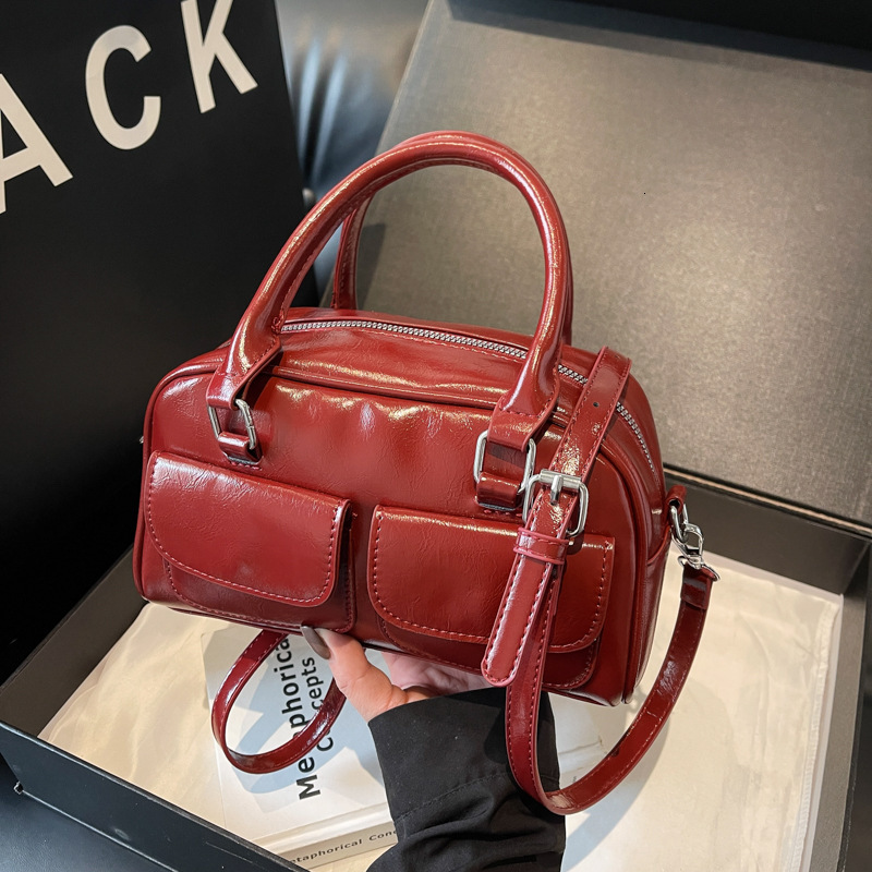 Free shipping designer Handbag Portable Versatile Travel Bag 2025 New Trendy Fashion Single Shoulder Bag Korean Style High-end Versatile Crossbody Bag