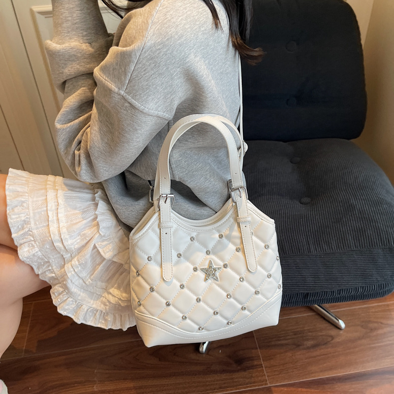Free shipping designer Quilted Underarm Bag for Women 2025 New Trendy Light Luxury Niche Bucket Bag High-end Feel Shoulder Bag Crossbody Bag