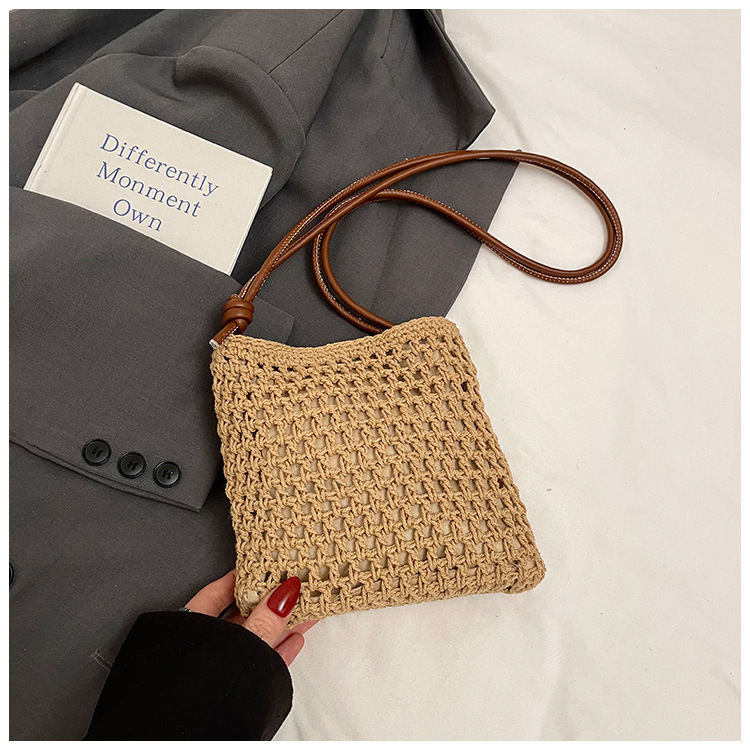 Free shipping designer Summer Super Hot Niche Hollow Woven Bag Women 2025 New Casual Versatile Shoulder Bag Commuter Tote Bag