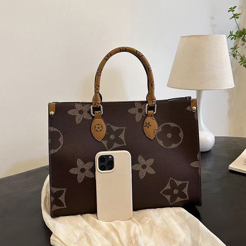 Tote Bag For Women High End Commuter Bag Fashionable Casual Shoulder Bag Designer Bag Large Luxury Bag Capacity Simple Bag Free Shipping For Women Who