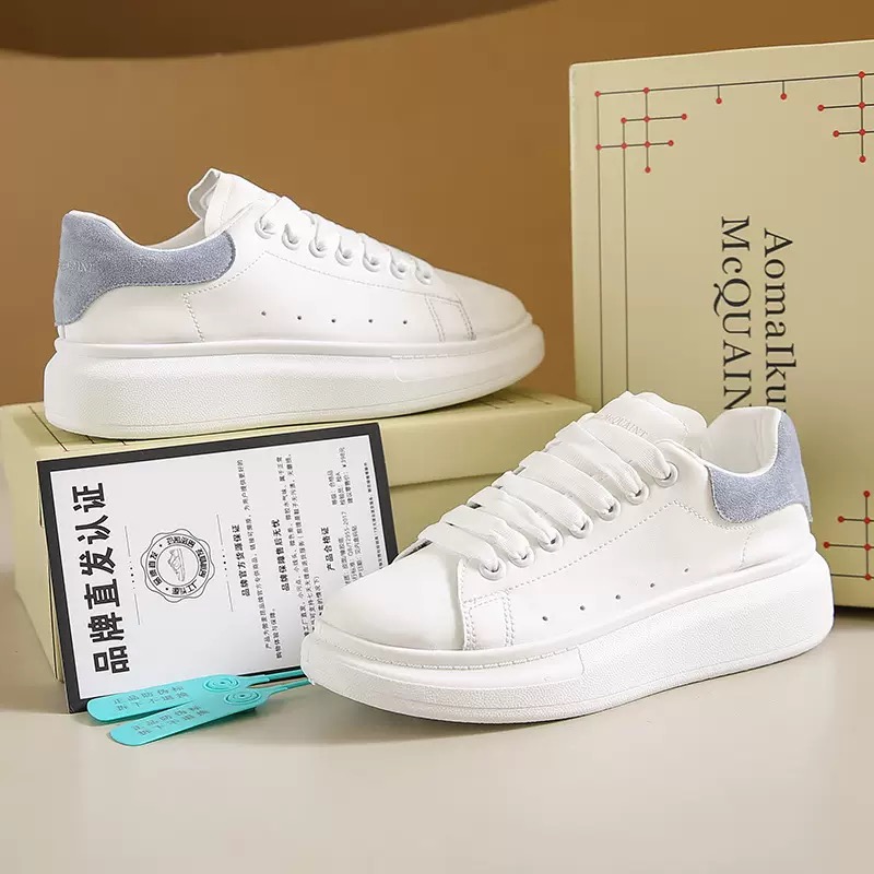 Free Shipping Designer Casual Shoes White Shoes For Men Women Thick Sole Versatile Height Increasing Popular Sports Running Shoes 001