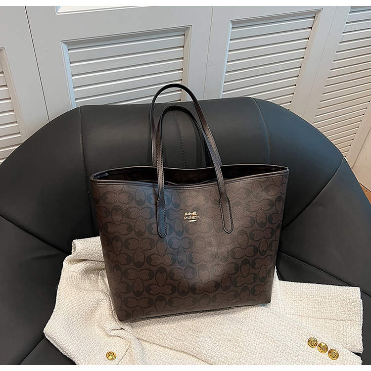Free shipping designer High-end Tote Bag for Women Large Capacity New Trendy Versatile Shoulder Bag Fashionable Commuter Bag