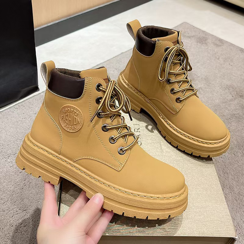 Top High Quality Women Leather Shoes Fashion Outdoor Sneakers Men Lace Up Non-Slip Ankle Boots for Couple Yellow slippers, retro style 7878