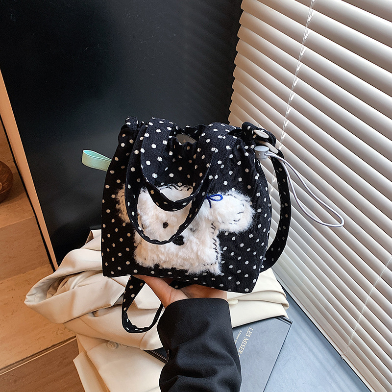 Free shipping designer Summer High-End Commuting Phone Crossbody Bag Small Bag for Women 2025 New Versatile Cute Embroidered Drawstring Canvas Bag