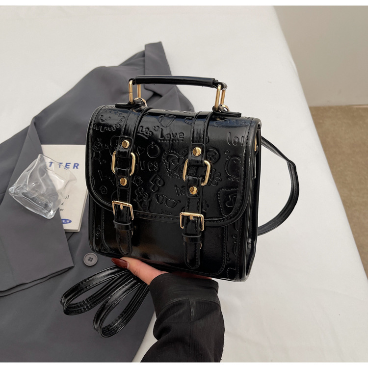 Free shipping designer Backpack for Women Travel Lightweight High Aesthetic 2025 New Niche Design High-end Street Fashion Student School Bag