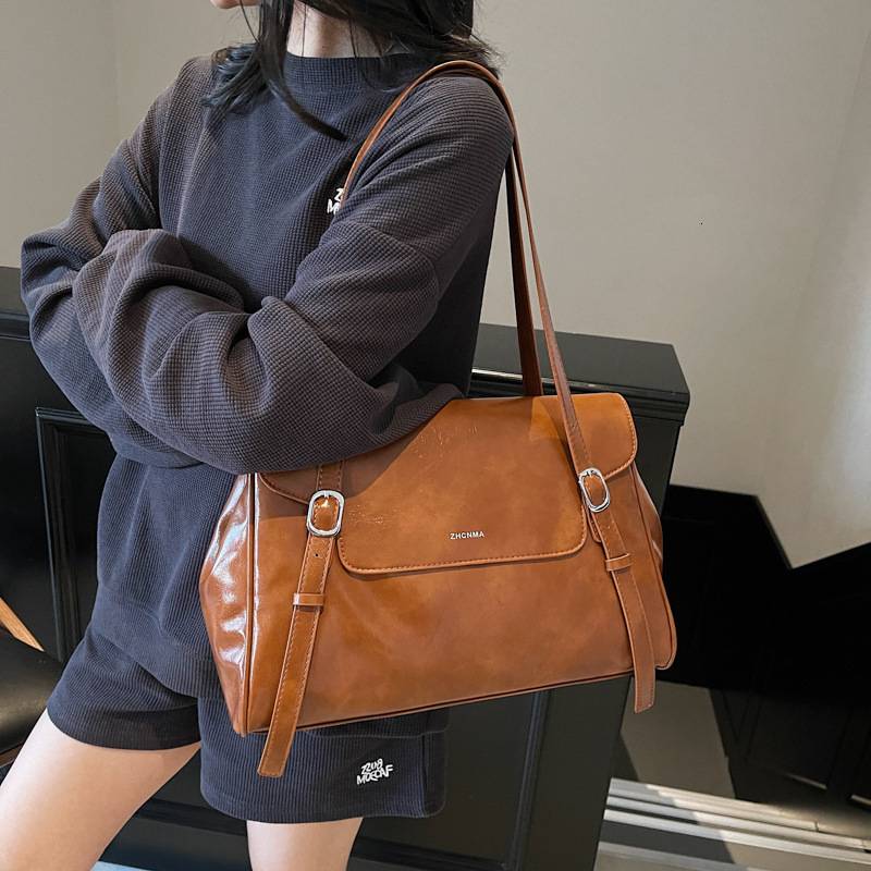 Free shipping designer Vintage Bag for Women Summer Trend High-End Feel Single Shoulder Bag Large Capacity Tote Bag Commuter Handbag