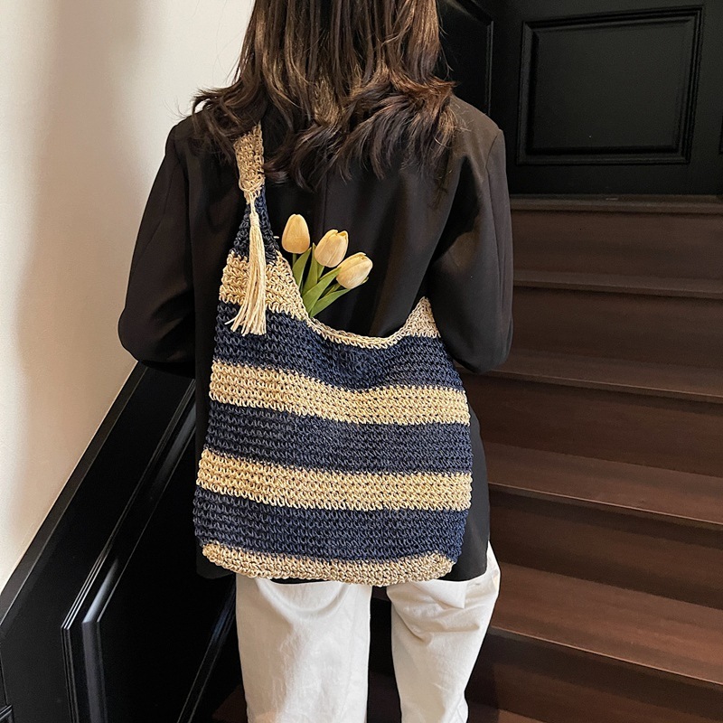 Free shipping designer Summer Straw Woven Bag for Women 2025 Fashion Single Shoulder Bag Large Capacity Vacation Beach Bag Underarm Bag Knitted Stripe