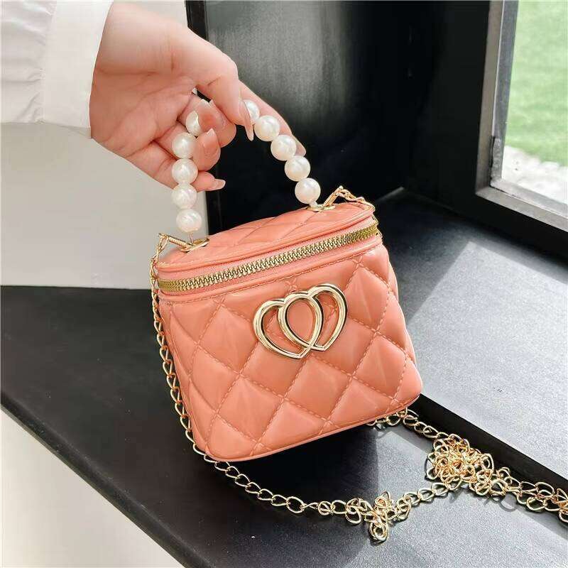 DHgargets Latest Arrival Heart Chain Crossbody Bucket Pearl Mini Cute PVC Candy Color Jelly Bag for Girls