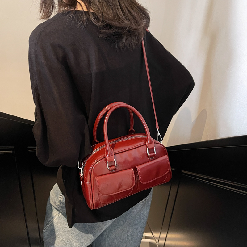 Free shipping designer Handbag Portable Versatile Travel Bag 2025 New Trendy Fashion Single Shoulder Bag Korean Style High-end Versatile Crossbody Bag