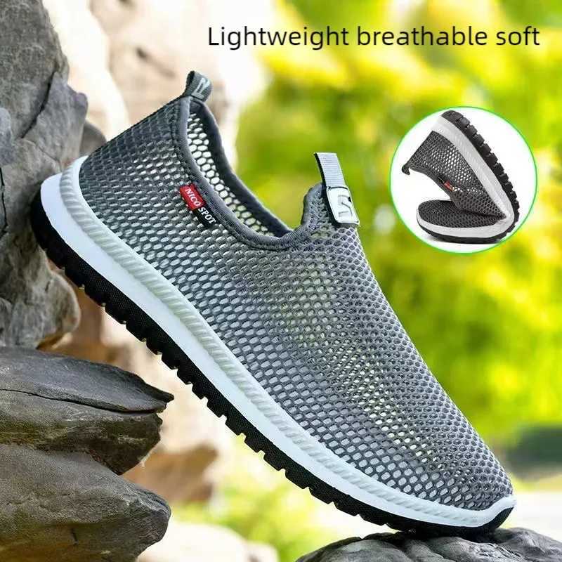 Mens breathable lightweight casual mesh sports shoes for summer outdoor soft sole running shoes fion walking shoes m sneakers Y250707