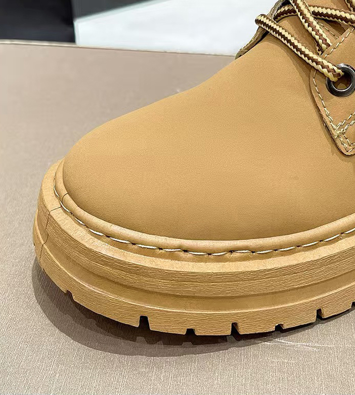 Top High Quality Women Leather Shoes Fashion Outdoor Sneakers Men Lace Up Non-Slip Ankle Boots for Couple Yellow slippers, retro style