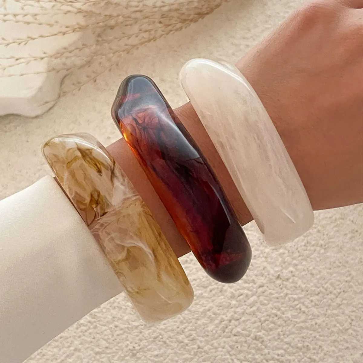 KMVEXO Vintage Punk Brown Coffee Thick Resin Acrylic Bangles Geometric Irregular Wide Cuff Bangle Bracelet For Women Men Jewelry XJ250707