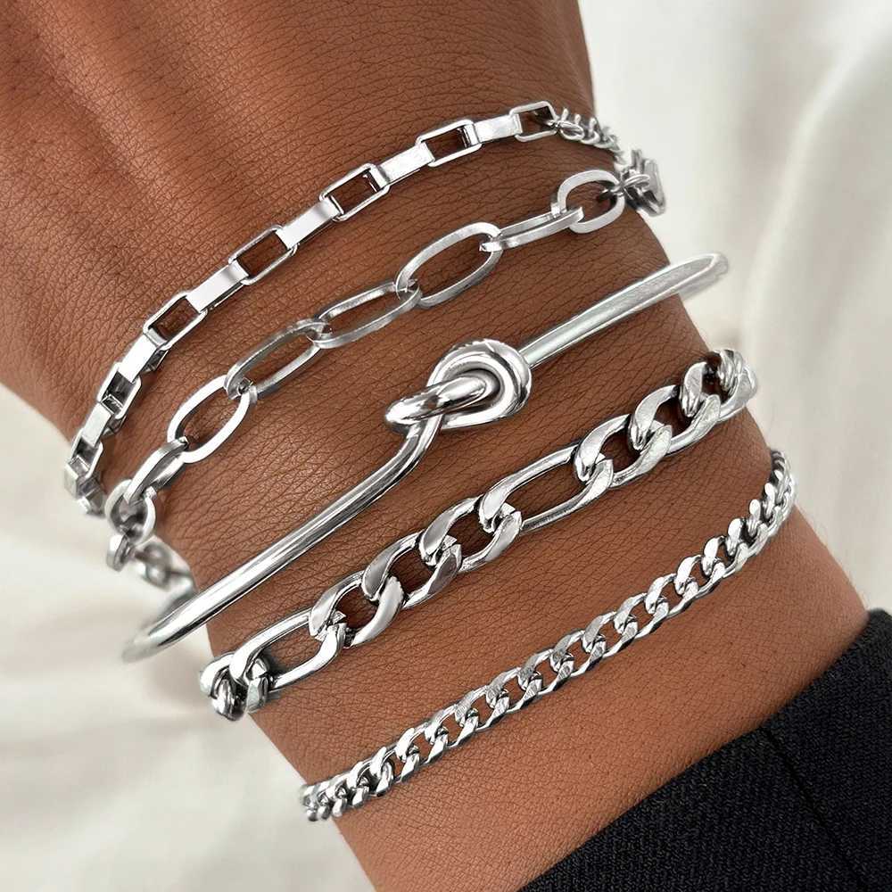 Stainless Steel Bracelets Light Luxury Retro Creative Bracelets Multi-Layer Snake Chain Bracelets For Women Jewelry Party Wear XJ250707