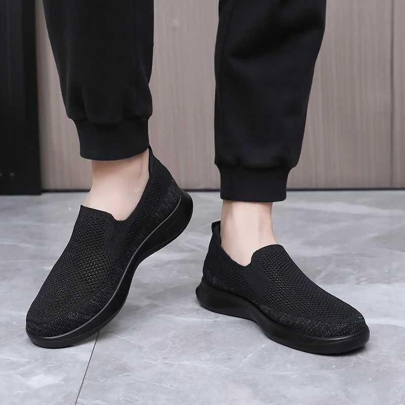 New Summer Breathable Walking Sports Shoes for Men Anti-Slip Wear-Resistant Soft-Soled and Comfortable Casual Shoes Y250707