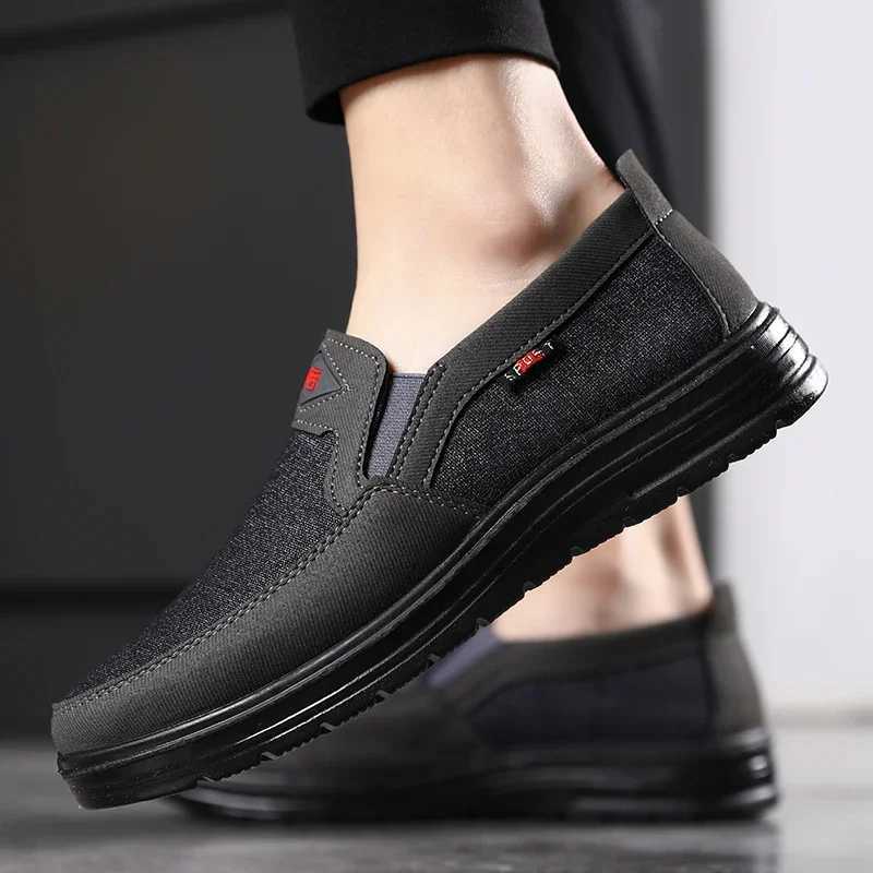 Lightweight Men Casual Shoes Canvas Shoes Wear-resistance Non-slip Mens Loafers Breathable Cfort Driving Shoes Zapato Hbre Y250707