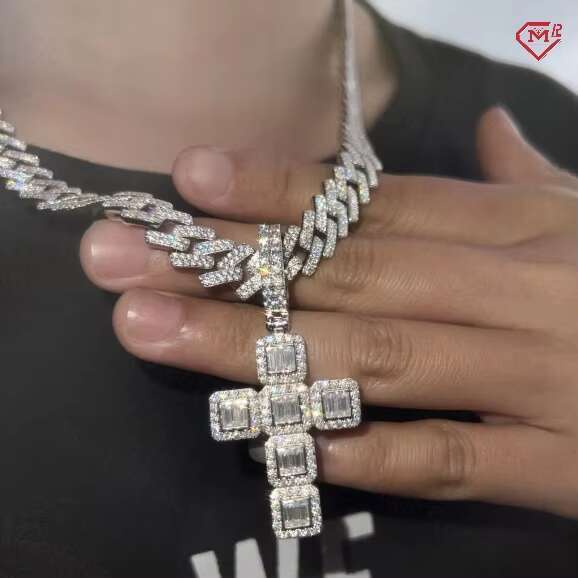 Hip Hop Style Moissanite Pendant Custom Necklace Iced Out Baguette S925 Moissanite Cross Pendant
