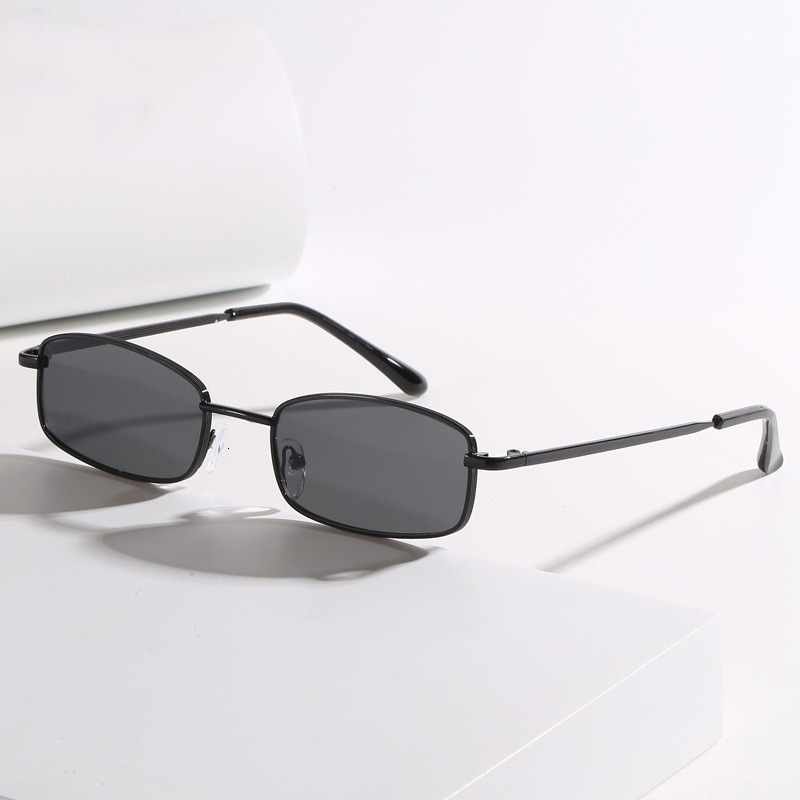 New Metal Small Square Frame Fashion Sunglasses Men and Women Trendy Anti-UV Glasses ddmythur