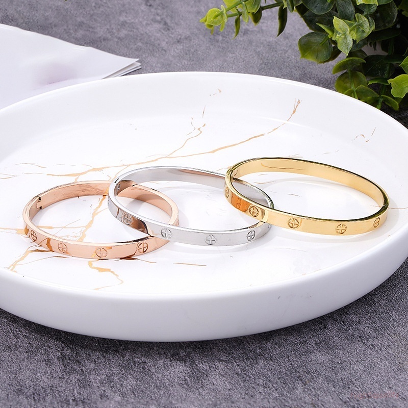 4mm 6mm wide bracelet bangle designer 6th generation design for men women stainless steel gold plated nail bracelets 4-10 diamond jewelry gift love bangles Size 15-22