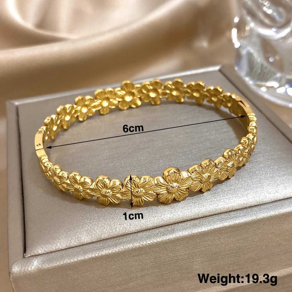 Full Circle Small Flower Stainless Steel Open Spring Bangles Bracelet for Women Floral Cuff Bracelets Wristband Party Jewelry XJ250707