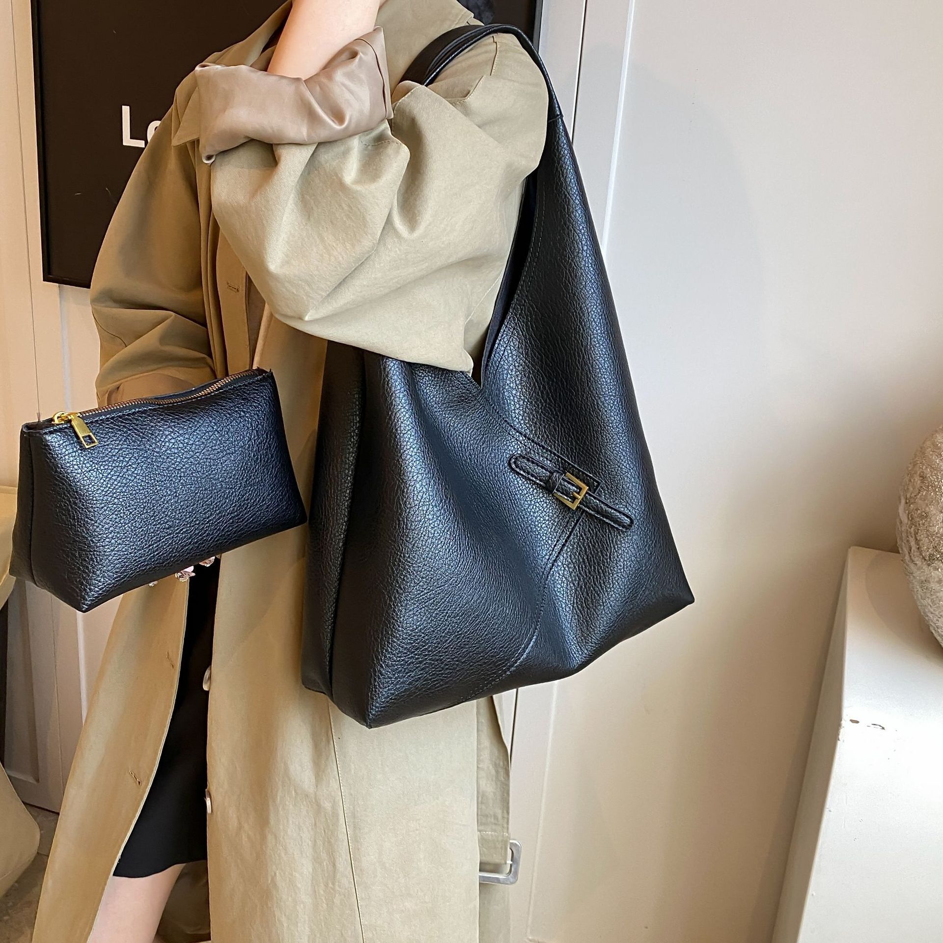 Free Shipping Designer Minimalist Style Women's Shoulder Bag New High-end Commuter Underarm Bag Large Capacity Shoulder Tote Bag Luxury Mother Ch
