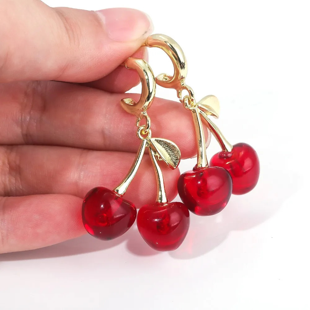 Sweet Cherry Leaf Earrings Summer Red Transparent Cherry Fruit Fashion Dangle Earrings for Women Wedding Party Jewelry Gift 250701