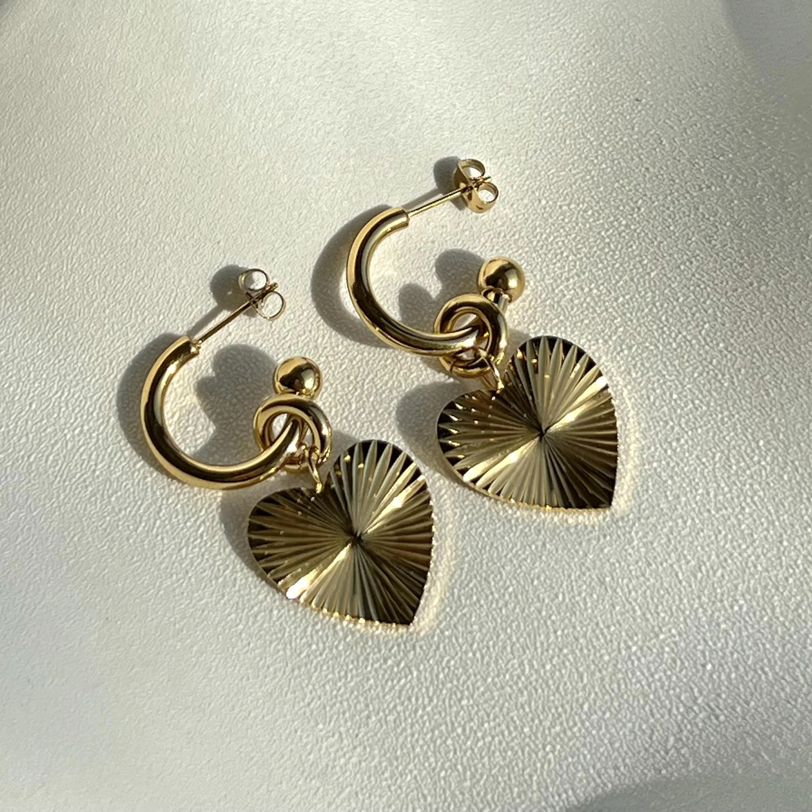 DASEIN 2025 18k Gold Plated Pleated Love Heart Tarnish Free Hoop Earrings Stainless Steel Hypoallergenic Jewelry for Women 250701