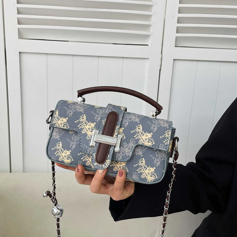 Free shipping designer Single Shoulder Bag Korean Version Niche Light Luxury Small Square Bag Stylish Fashion Crossbody Bag Versatile Casual Chain Sma