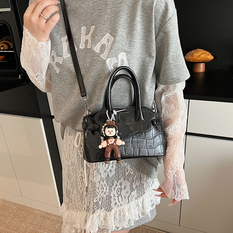 Free shipping designer Summer Trend Hot-Selling Small Bag for Women 2025 New Exquisite Versatile Handbag Crossbody Bag High-End Small Tote Bag