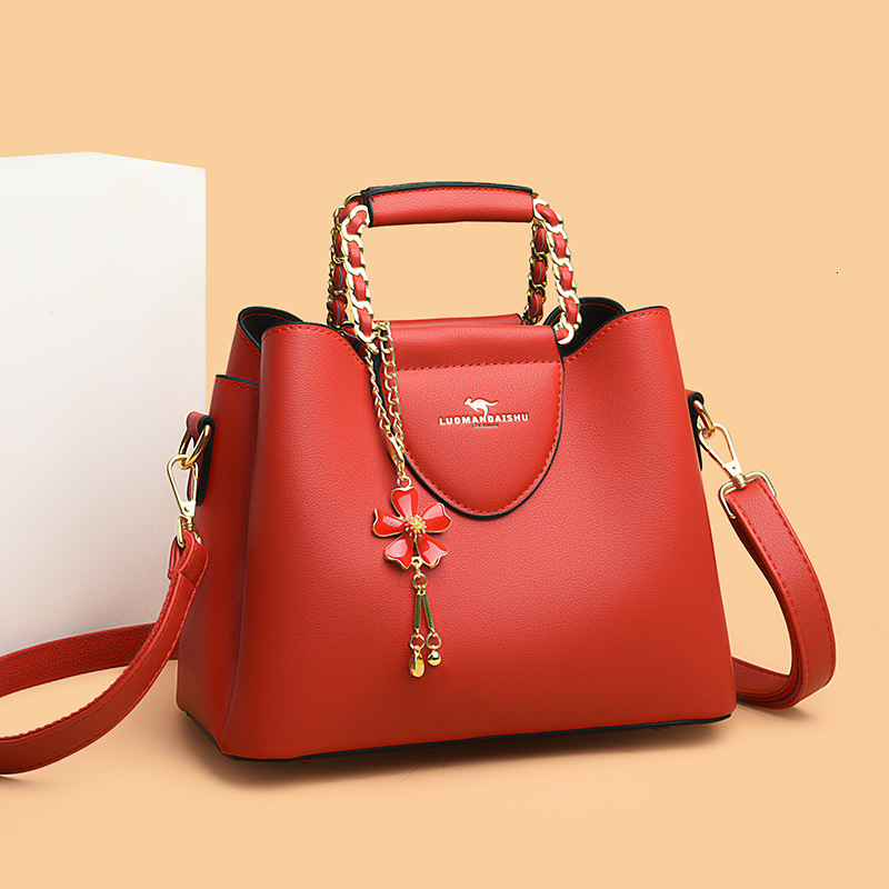 No Response, 2025 Designer Summer New Women's Commuting Bag, Roman Kangaroo Shoulder Bag, Crossbody Bag, Large Capacity Mother Bag