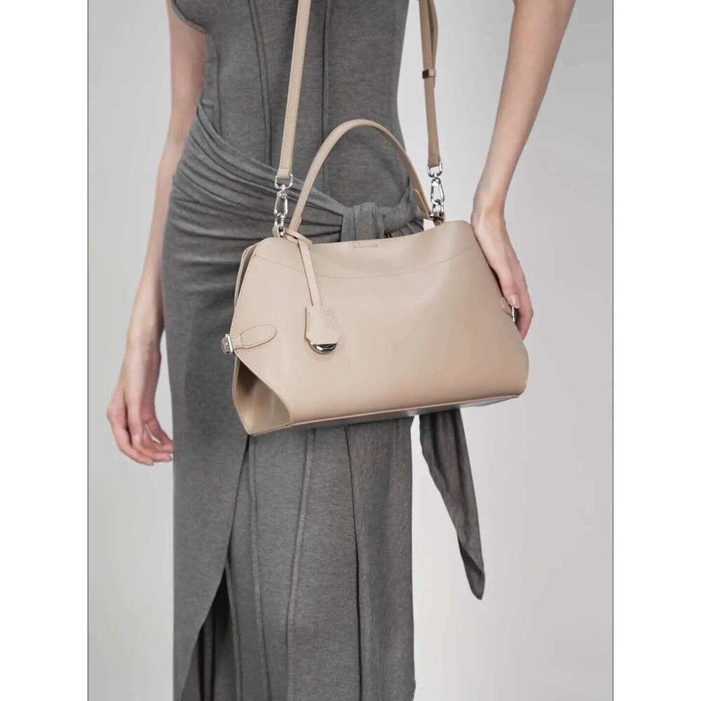 Women's Toptrends Cowhide Genuine Leather Handbags For Women Designer Office Tote Shell Work Ladies Shoulder Crossbody Bags