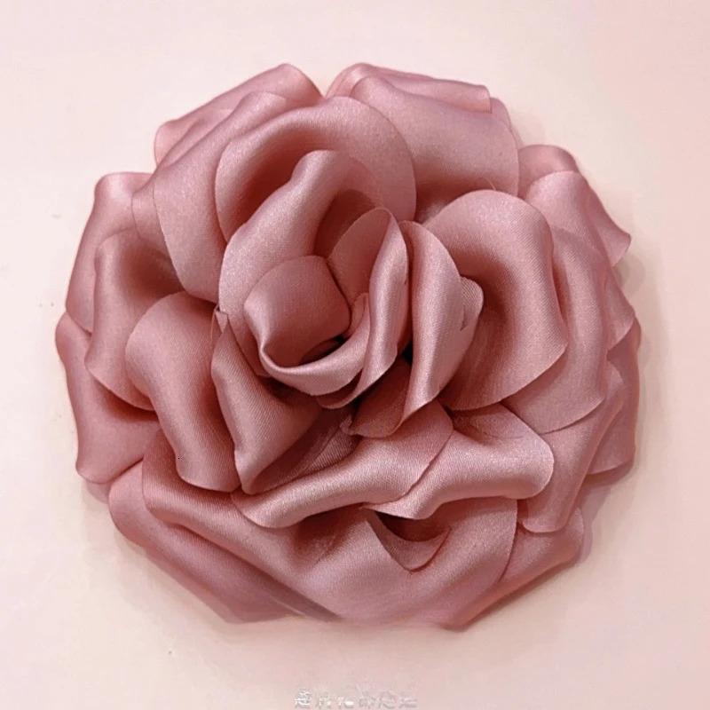 11CM Handmade Fabric Rose Flower Brooch Korean Fashion Corsage Lapel Pins for Women Accessories Wedding Party Jewelry 250625
