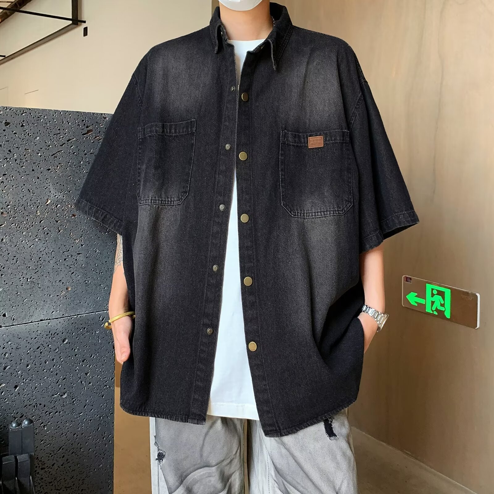 American Retro Japanese Washed Denim Designer Short Sleeves Shirt For Men High-end Summer Loose Casual Distressed Short Sleeve Versatile Jacket