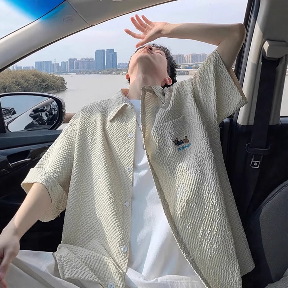 Bubble Gauze Designer Short Sleeves Quick-dry Short Sleeve Shirt For Men, Summer Thin Dachshund Dog Embroidery Turn-down Collar Shirt, Youth Half-slee