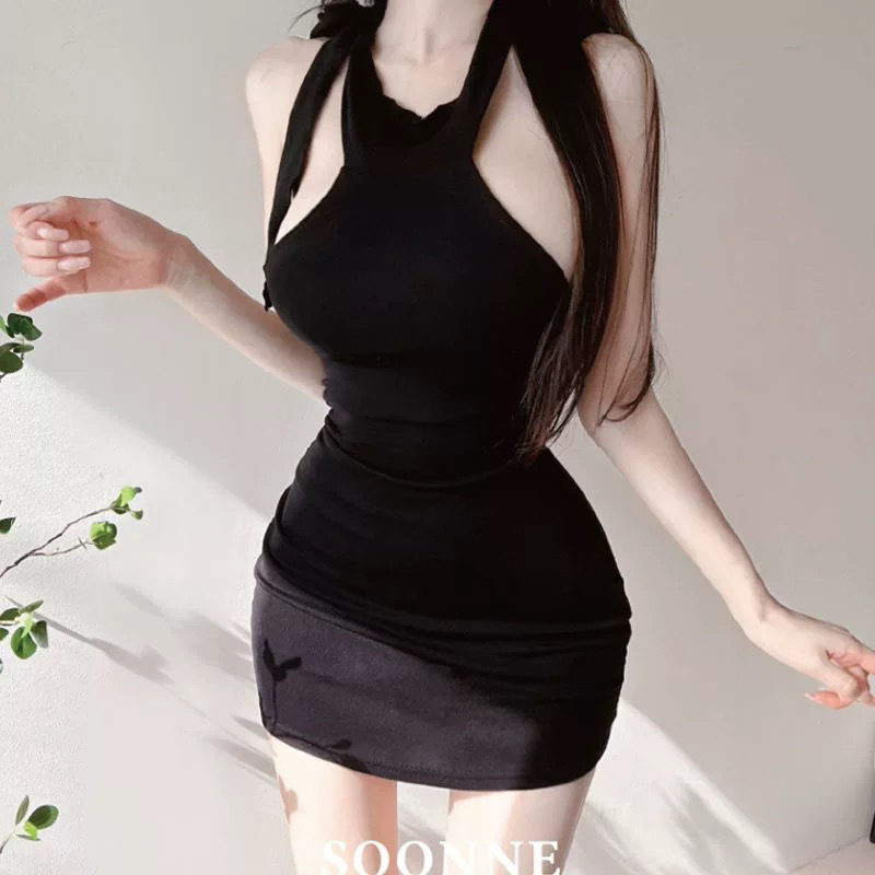 KK17512 New arrivals Charming figure-hugging sexy halter neck lace-up tight hip dress