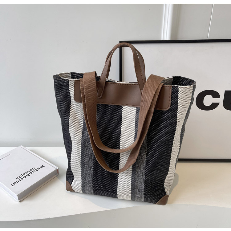 Free shipping designer Color-Block Striped Canvas Bag for Women Large Capacity New Fashion Single Shoulder Bag Versatile Commuter Handbag Tote Bag