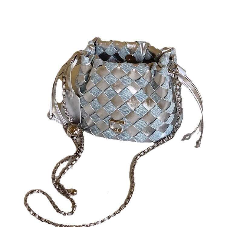 New Niche Design Bucket for Women Summer Novelty Woven Chain Shoulder Crossbody Small Bag Trendy