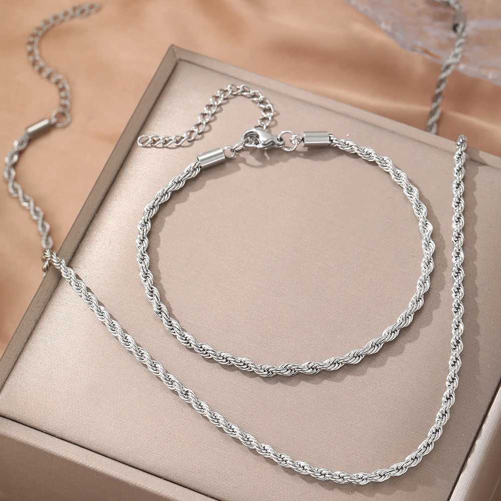 Stainless Steel Set Simple Fashion Hip Hop Twist Chain Necklace Bracelet Set Womens Daily Commuter Jewelry Accessories XJ250707