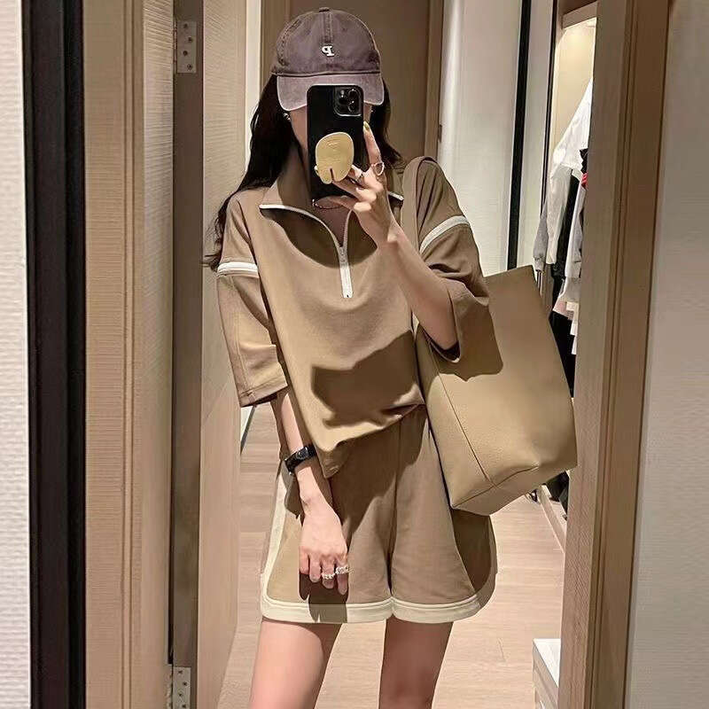 New Fashion Casual Sports Suit For Women With Zipper And Turn-Down Collar Wide-Leg Shorts Two-Piece Set Trendy B5