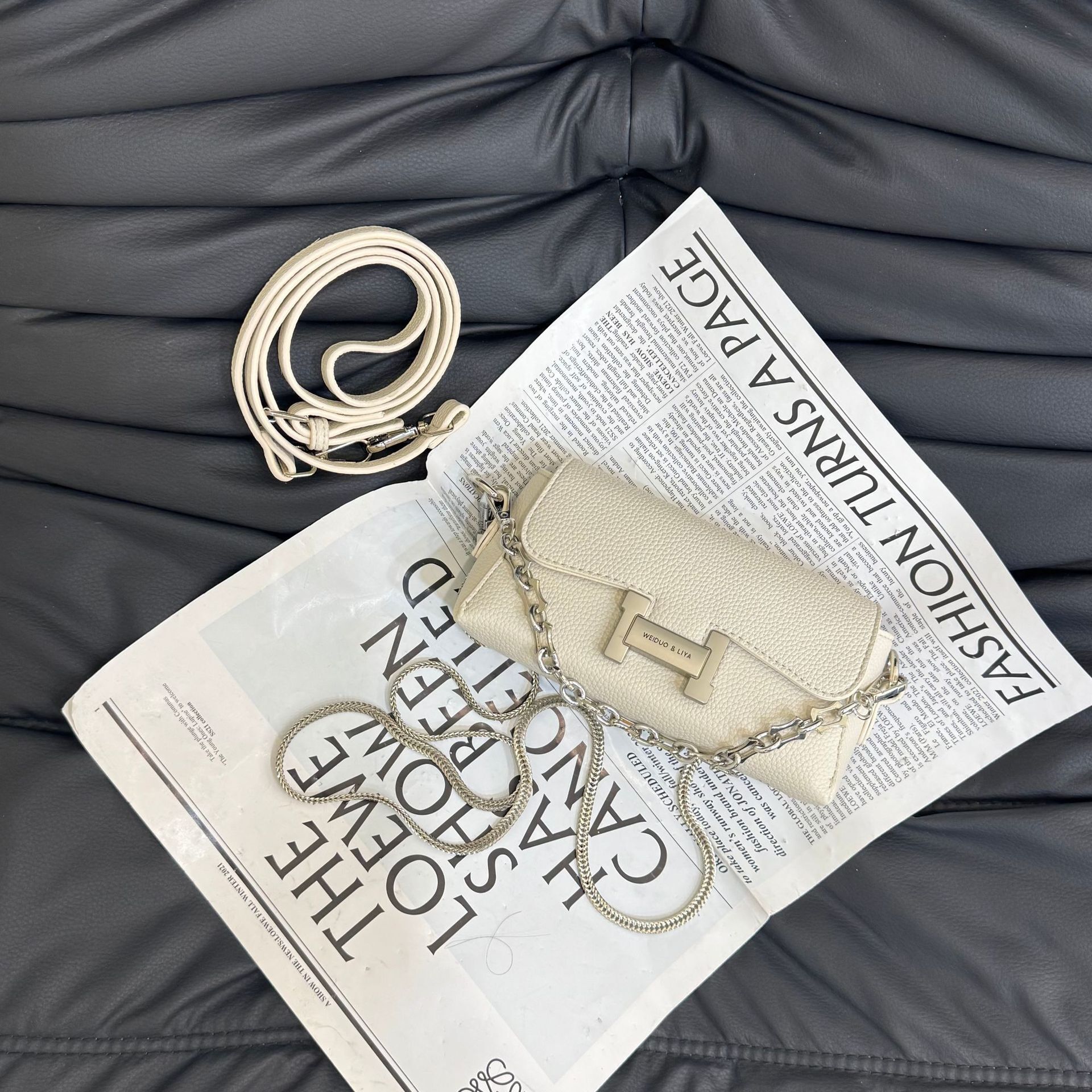 Free shipping designer Super Popular Single Shoulder Bag Underarm Bag for Women 2025 New Summer Light Luxury Niche Design High-End Chain Crossbody Bag