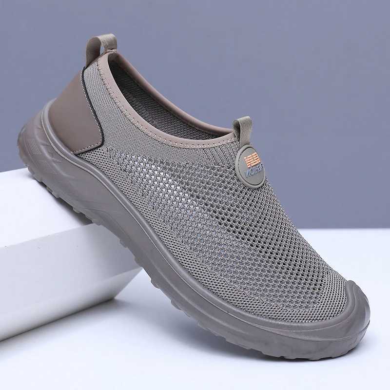 2025 Summer Mens Mesh Shoes Breathable Lightweight Comfortable Mens Cloth Shoes Soft Soled Anti-Slip Mens Shoes Y250707