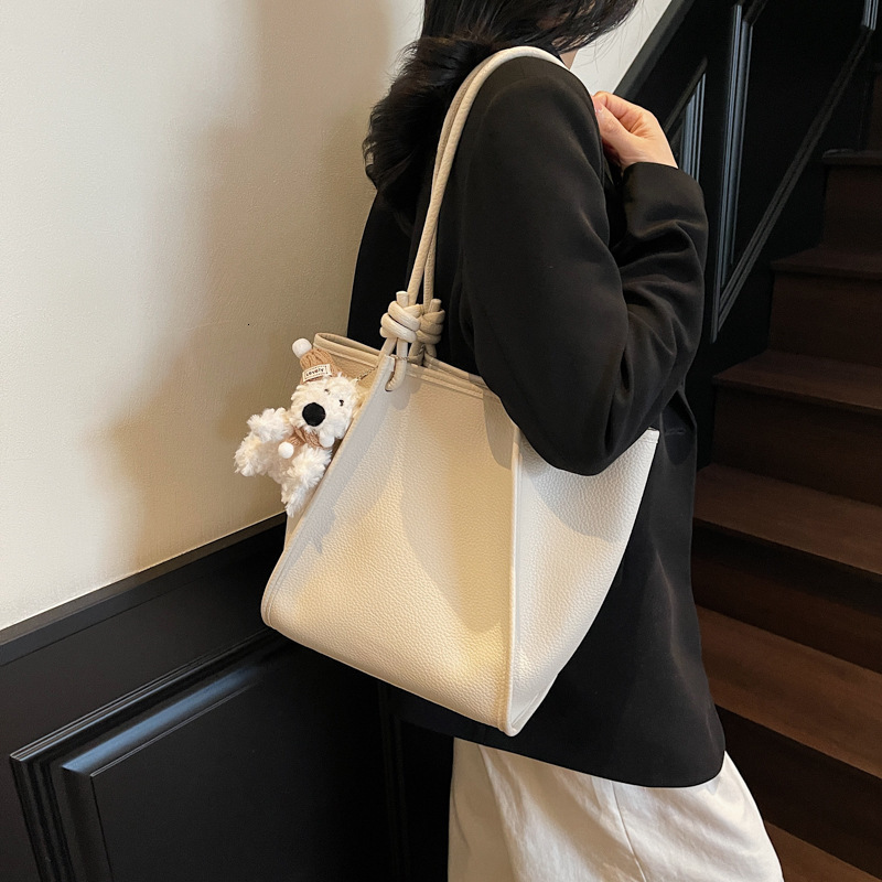 Free shipping designer Spring Summer Niche Large Capacity Shoulder Bag for Women Korean High-End Tote Bag 2025 New Versatile Fashion Handbag