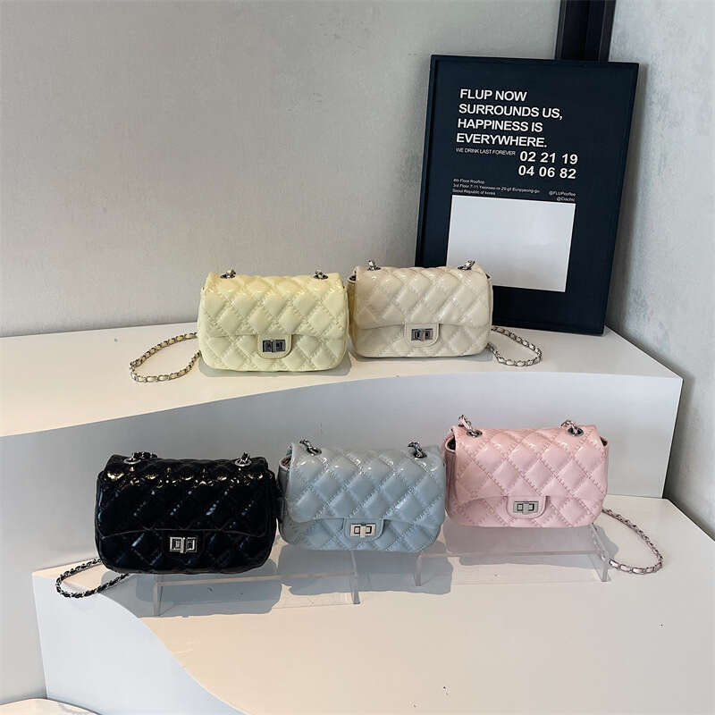 Quilted Chain Handbag Saddle For Women 2025 Spring New Trendy Shoulder Textured Crossbody Small Square Bag