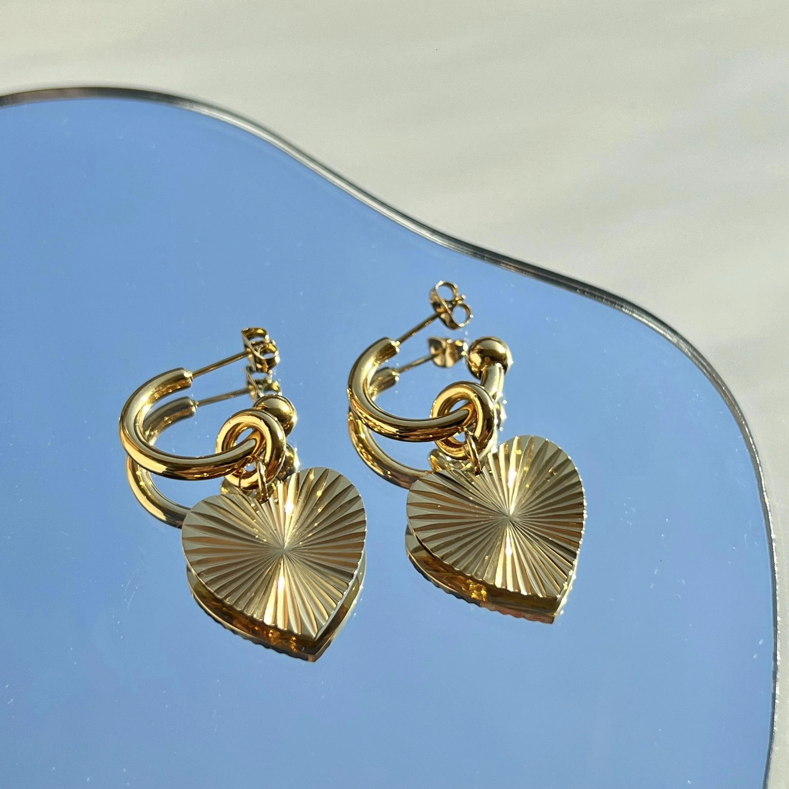 DASEIN 2025 18k Gold Plated Pleated Love Heart Tarnish Free Hoop Earrings Stainless Steel Hypoallergenic Jewelry for Women 250701