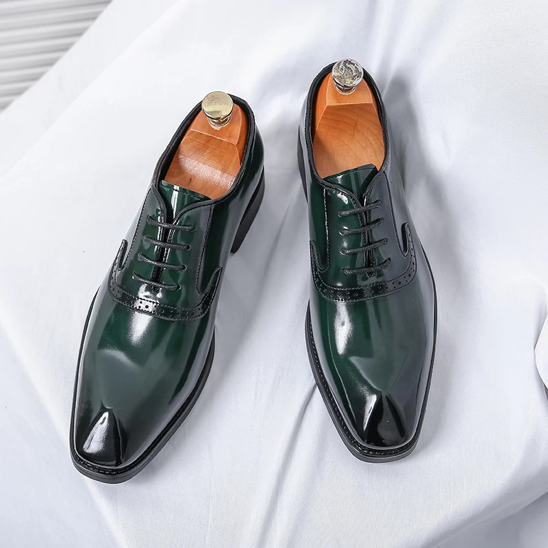 Mens Leather Shoes Patent Leather Mens Shoes Pointed Oxford Wedding Leather Dress Shoes Green Gentleman Office Man Shoes 250703